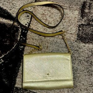 Rarely used, like new Kate Spade crossbody bag